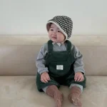 salopette verte bébé